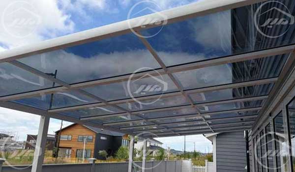 خرید ورق پلی کربنات برای سقف بالکن